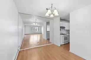 1216 S New Wilke Rd, Arlington Heights, IL 60005 - Photo 17