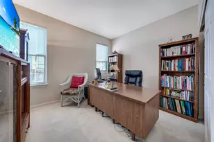 1713 Astor Ave, Oakbrook Terrace, IL 60181 - Photo 15