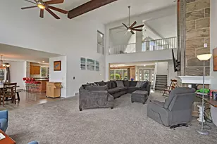 W4226 West End Rd, Lake Geneva, WI 53147 - Photo 7