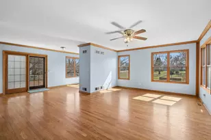 5573 Barnwood Dr, Gurnee, IL 60031 - Photo 11