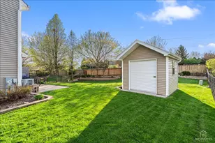 2847 Sorrel Row, Lake in the Hills, IL 60156 - Photo 25