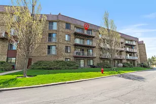 5400 Astor Ln, Rolling Meadows, IL 60008 - Photo 17