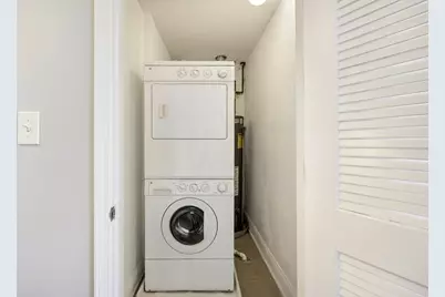 7400 S Phillips Avenue, Chicago, IL 60649 - Photo 7