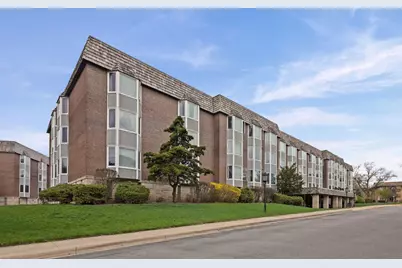 400 Ascot Drive #2L, Park Ridge, IL 60068 - Photo 1