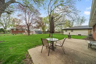1312 Royal Dr, Montgomery, IL 60538 - Photo 23