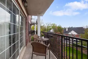 446 Mcdaniels Cir, Clarendon Hills, IL 60514 - Photo 17