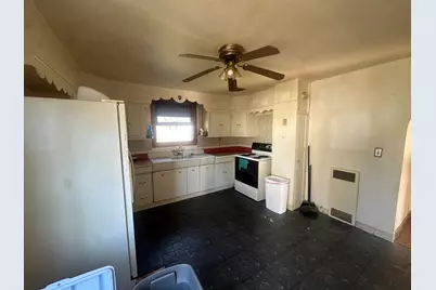2404 Springfield Road, East Peoria, IL 61611 - Photo 5