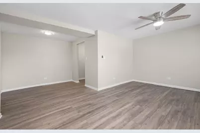 7544 S Saginaw Avenue, Chicago, IL 60649 - Photo 5