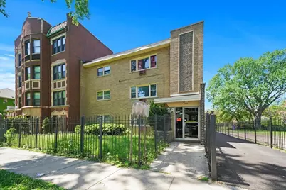 7544 S Saginaw Avenue, Chicago, IL 60649 - Photo 1