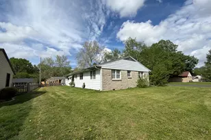 1805 Peach St, Champaign, IL 61820 - Photo 29