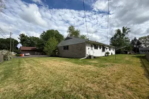 1805 Peach St, Champaign, IL 61820 - Photo 33