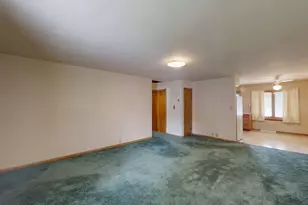 1805 Peach St, Champaign, IL 61820 - Photo 5