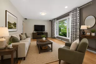 1635 Dun Lo Dr, Arlington Heights, IL 60004 - Photo 3