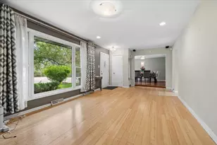 1635 Dun Lo Dr, Arlington Heights, IL 60004 - Photo 5