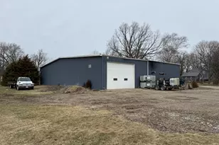 400 E 3rd St, Brocton, IL 61917 - Photo 45