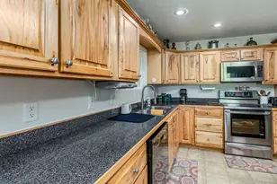 1580 Reevesville Rd, Grantsburg, IL 62943 - Photo 15