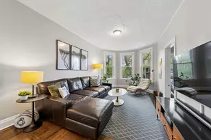 2429 N Drake Ave, Chicago, IL 60647 - Photo 3