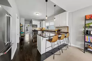 2429 N Drake Ave, Chicago, IL 60647 - Photo 13