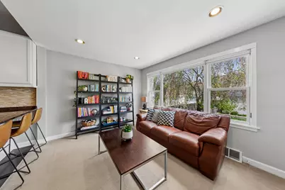 2429 N Drake Avenue, Chicago, IL 60647 - Photo 11