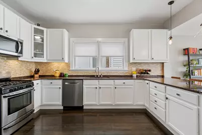 2429 N Drake Avenue, Chicago, IL 60647 - Photo 9