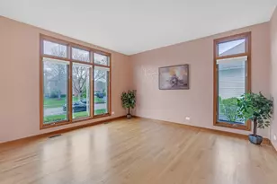 1340 Dunrobin Rd, Naperville, IL 60540 - Photo 15