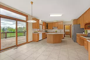 1340 Dunrobin Rd, Naperville, IL 60540 - Photo 9
