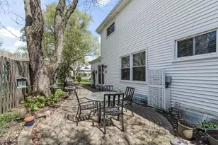 901 Crestfield Ave, Libertyville, IL 60048 - Photo 25