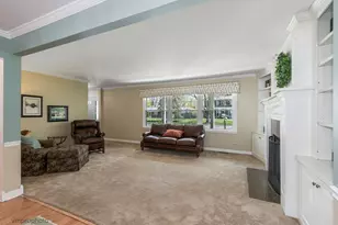 901 Crestfield Ave, Libertyville, IL 60048 - Photo 13