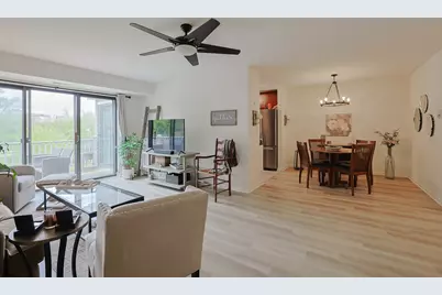 0N061 Coniston Court #605, Winfield, IL 60190 - Photo 5