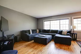 21W137 Everest Rd, Lombard, IL 60148 - Photo 3
