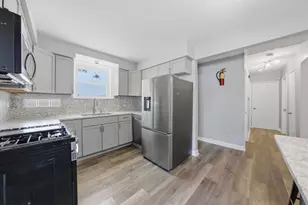 480 E 163rd St, South Holland, IL 60473 - Photo 11