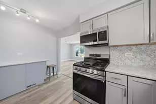 480 E 163rd St, South Holland, IL 60473 - Photo 13