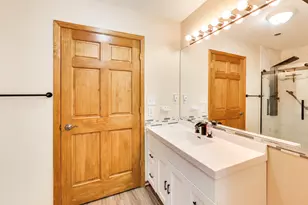 387 Lakewood Dr, Antioch, IL 60002 - Photo 11