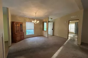 2250 Sunrise Dr, Belvidere, IL 61008 - Photo 5