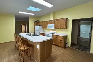 2250 Sunrise Dr, Belvidere, IL 61008 - Photo 11