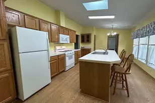 2250 Sunrise Dr, Belvidere, IL 61008 - Photo 7