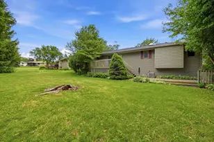 2014 Cimarron Dr, Freeport, IL 61032 - Photo 23
