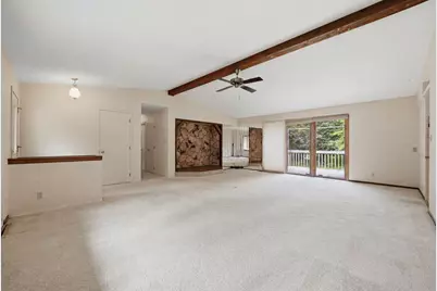 2014 Cimarron Drive, Freeport, IL 61032 - Photo 5