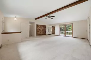 2014 Cimarron Dr, Freeport, IL 61032 - Photo 5