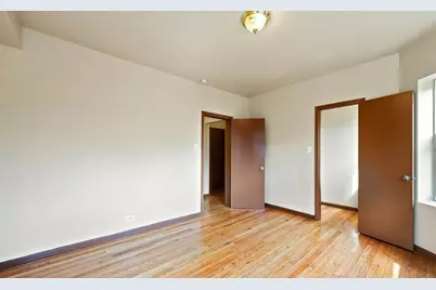 7721 S Colfax Avenue, Chicago, IL 60649 - Photo 5