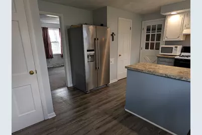1437 S Walnut Avenue, Freeport, IL 61032 - Photo 9