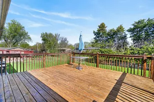 1461 Hillcrest Ave, Hanover Park, IL 60133 - Photo 17