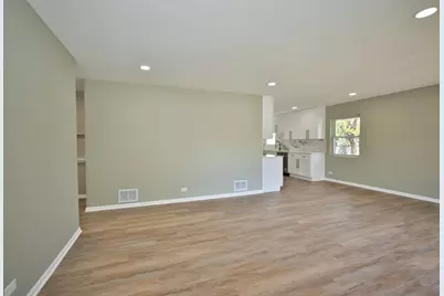 580 S Chase Avenue, Lombard, IL 60148 - Photo 7