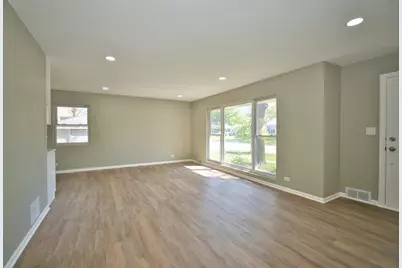 580 S Chase Avenue, Lombard, IL 60148 - Photo 11