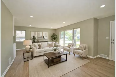 580 S Chase Avenue, Lombard, IL 60148 - Photo 3