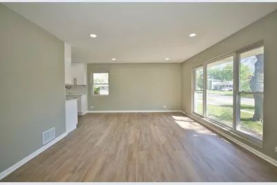 580 S Chase Avenue, Lombard, IL 60148 - Photo 9
