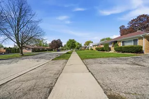 10817 S Mason Ave, Chicago Ridge, IL 60415 - Photo 31