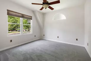 408 S Elmwood Dr, Aurora, IL 60506 - Photo 11
