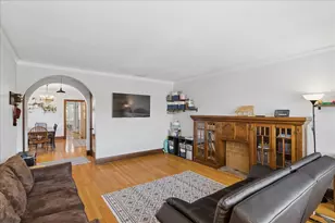 6037 N Menard Ave, Chicago, IL 60646 - Photo 9