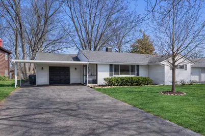 933 N Midlothian Road, Mundelein, IL 60060 - Photo 1